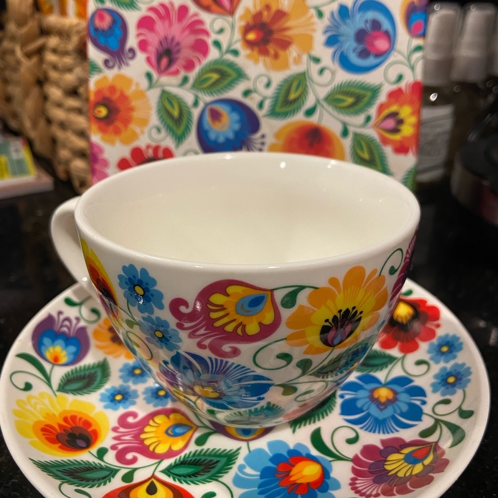 Folk Vibrant Floral Design